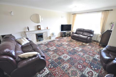 26 Cotswold Road, Thorne, Doncaster, DN8 5RR