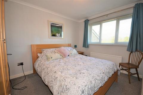 28 Thames Rise, Kettering, NN16 9JL