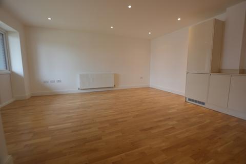 2 bedroom ground floor flat to rent, Southgate Street, Bury St Edmunds