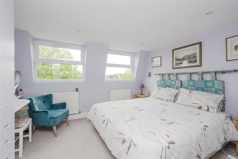 28 Thorpe Road, Kingston Upon Thames, KT2 5EU