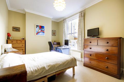 85 Princes Avenue, London, N22 7SB
