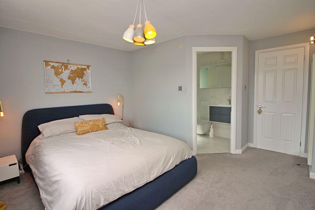 Master Bedroom With En-Suite