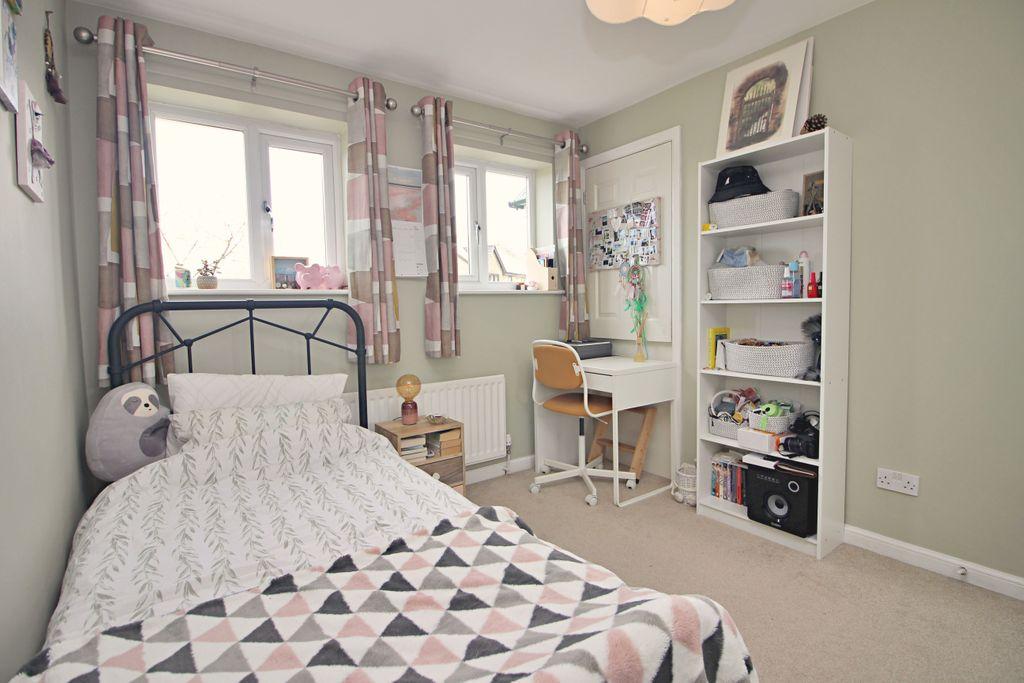 Bedroom 2 (Double)