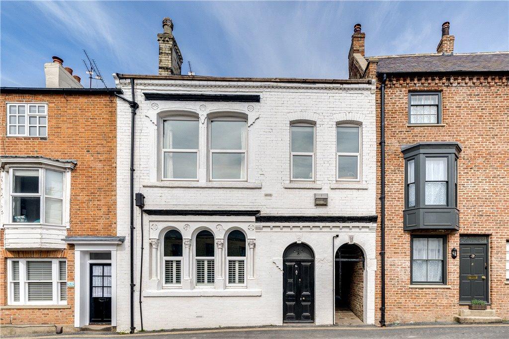 Kirkgate, Knaresborough 3 bed terraced house for sale £250,000