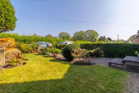 4, Sunnyside Oxted Road, Godstone, RH9 8BP