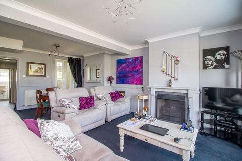 4, Sunnyside Oxted Road, Godstone, RH9 8BP