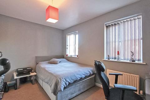 25 Bell Tower Close, Walsall, WS3 3FB