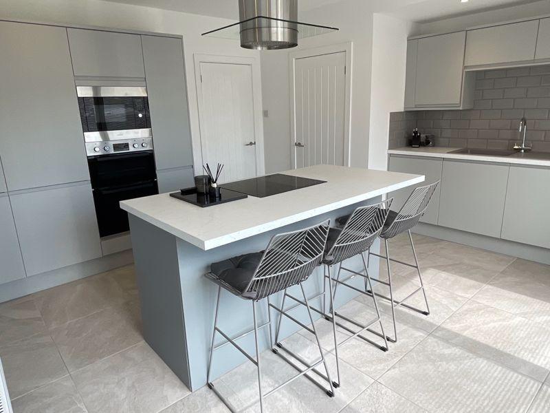 Kitchen 4