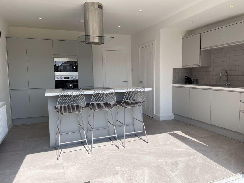Kitchen 5