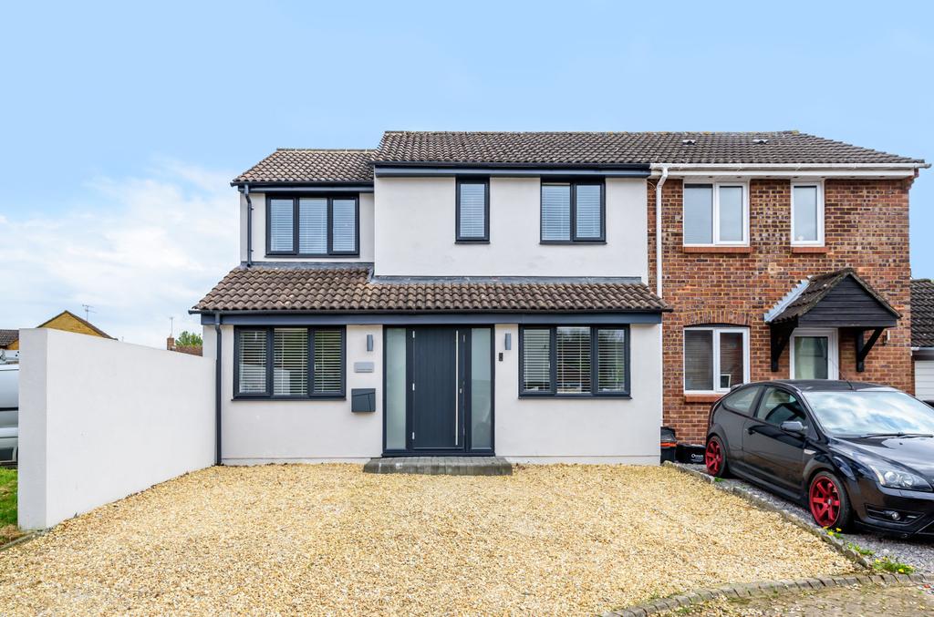 Meadowsweet Close, Haydon Wick... 3 bed semidetached house £340,000