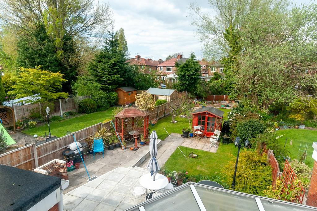 Brookside Avenue, Eccleston, St... 3 bed semidetached house £275,000