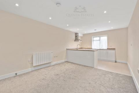 undefined, Flat B, - Ongar Road, Brentwood
