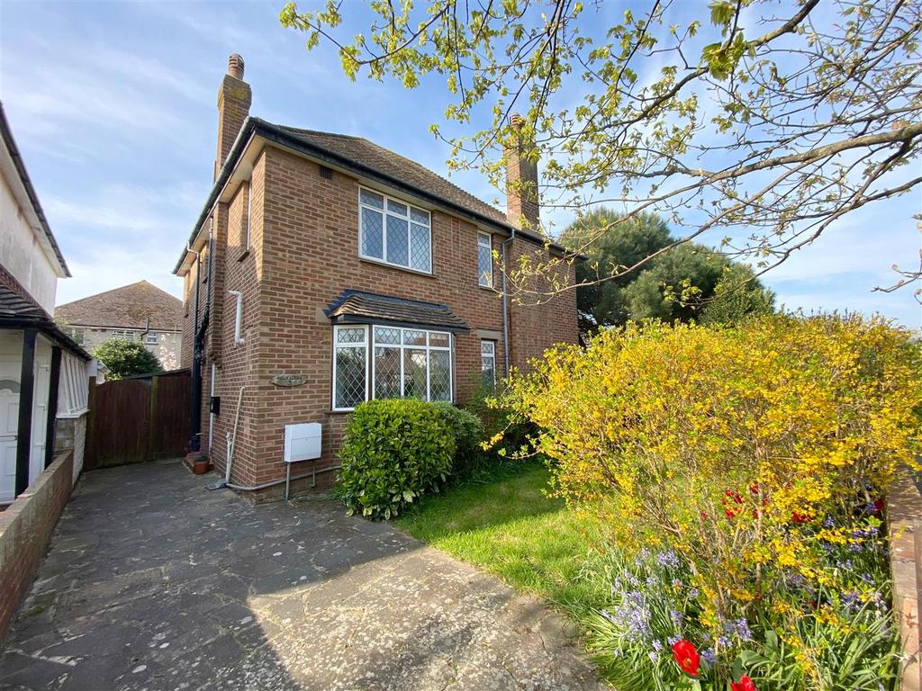 Latimer Road, Worthing 3 bed detached house £700,000