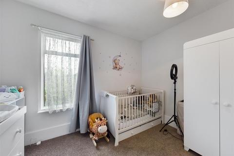 28 Gordon Road, Rochester, ME2 3HJ