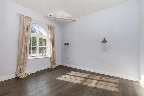 2 bedroom apartment for sale - The Old Brewery, Thomas Street, Lewes,