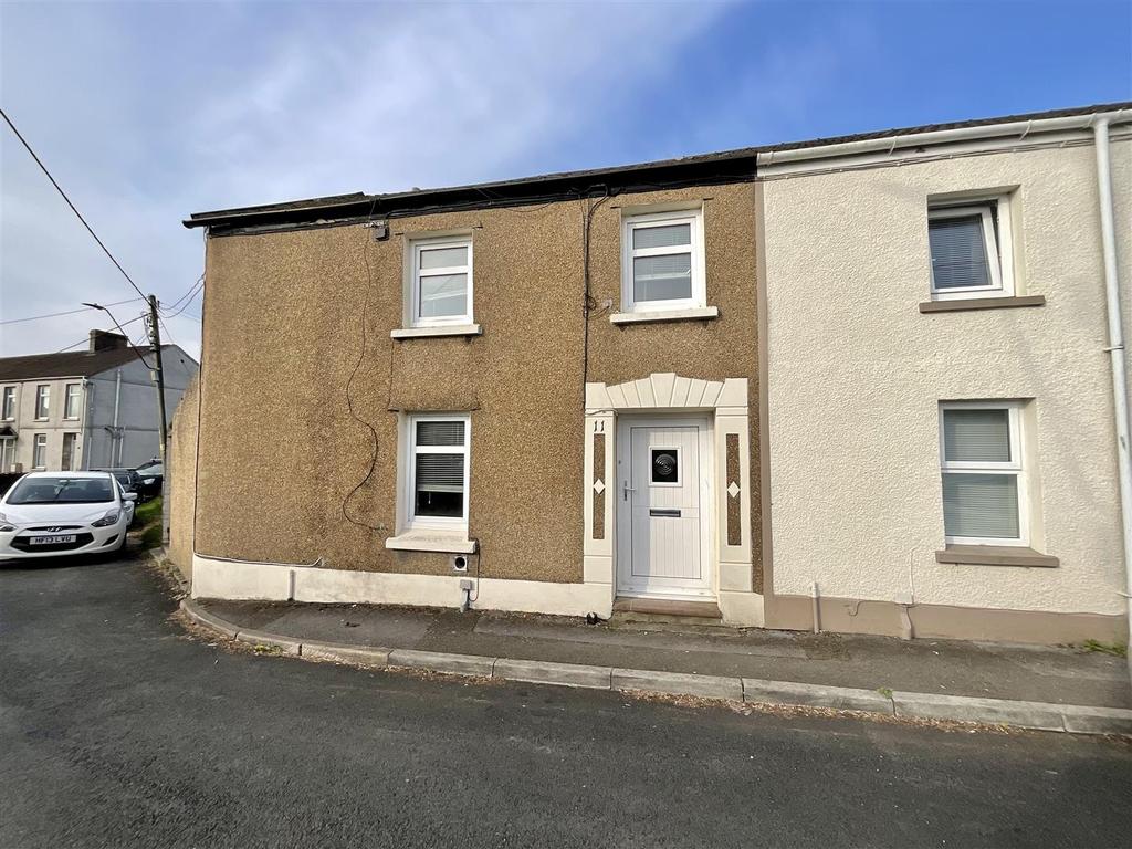 Bank Road, Llangennech, Llanelli 2 bed cottage £109,995