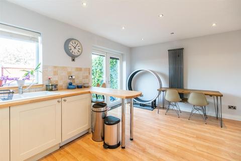 34 Asher Lane, Ruddington, Nottingham, NG11 6HS