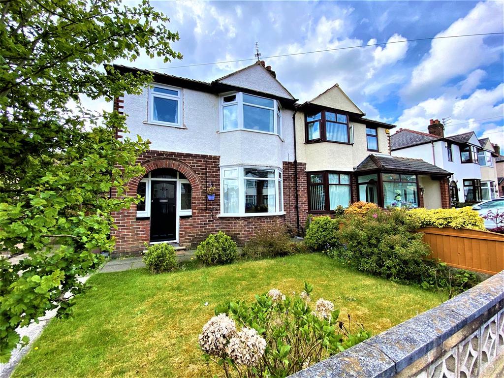 Brookside Avenue, Eccleston, St. Helens 3 bed semidetached house for