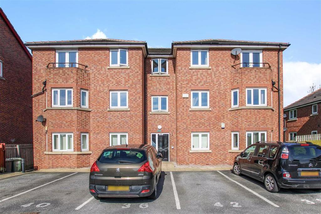 Saxstead Rise Wortley Leeds West 2 Bed Apartment £115 000