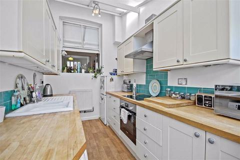 27 Watlington Grove, London, SE26 5RR