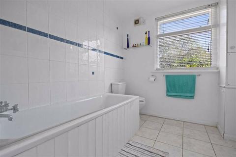 27 Watlington Grove, London, SE26 5RR