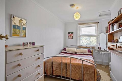 27 Watlington Grove, London, SE26 5RR