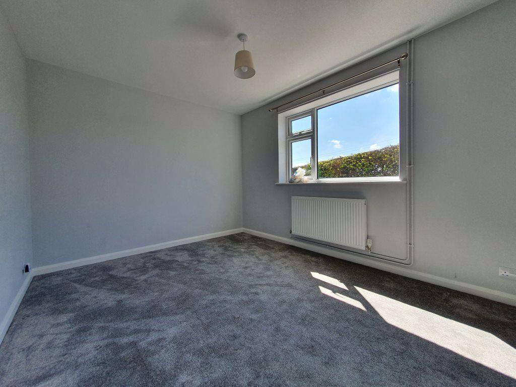 STOCKWELL GATE, WHAPLODE 3 bed bungalow £925 pcm (£213 pw)