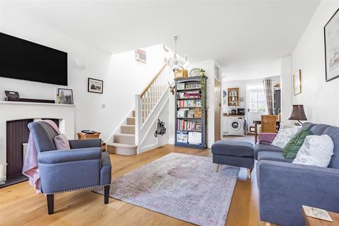 3, Courtyard Cottages Holman Park, Camborne, TR14 8FD