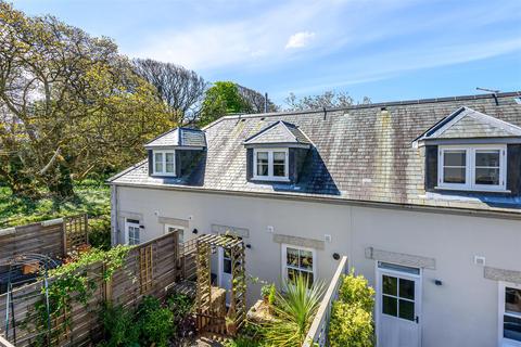 3, Courtyard Cottages Holman Park, Camborne, TR14 8FD