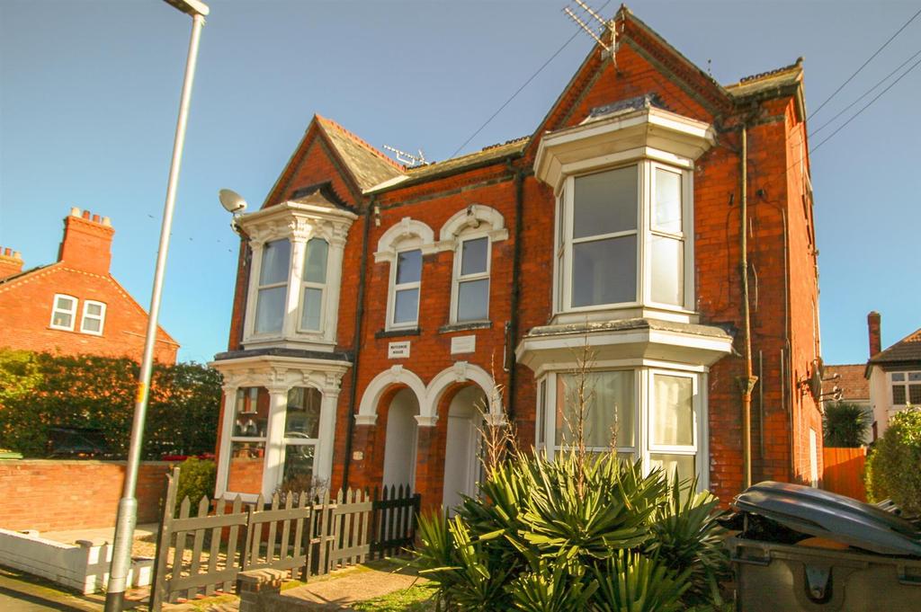 Street, Mablethorpe Property £175,000