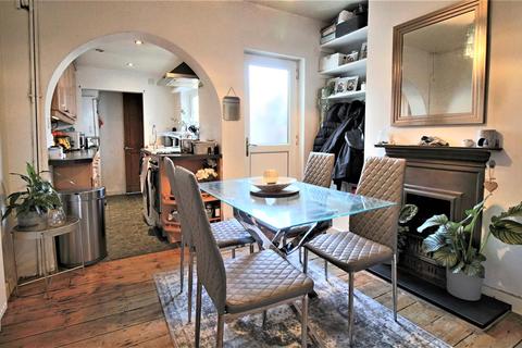80 Albany Road, Reading, RG30 2UN