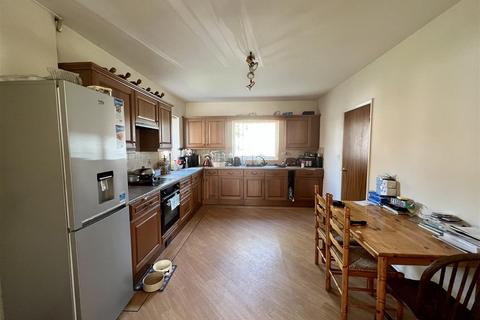 4 Treelands, Darlington, DL3 8SB