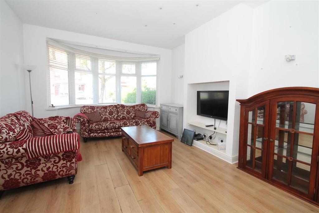 Connaught Gardens, Palmers Green... 3 bed semidetached house £700,000