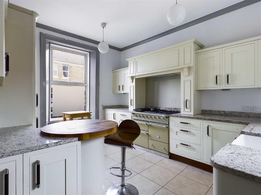 Linskill Terrace, North Shields 6 bed terraced house £485,000