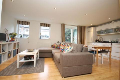 17 North Street, Carshalton, SM5 2HW