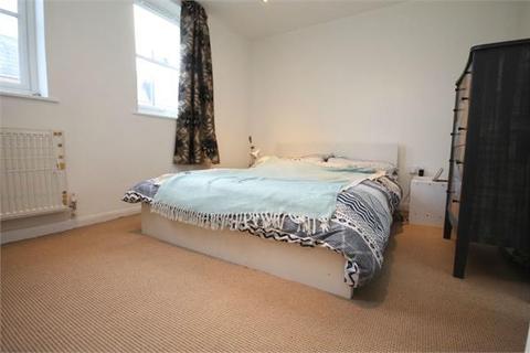 17 North Street, Carshalton, SM5 2HW