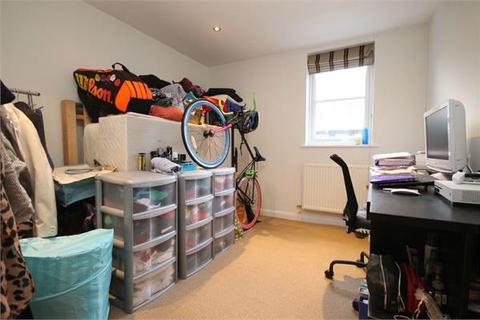 17 North Street, Carshalton, SM5 2HW