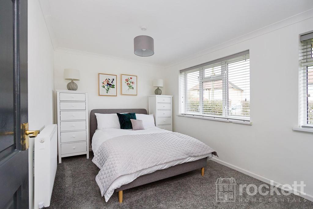 05 castleview gwi 9373 E W.jpg