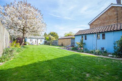 11 Chaplin Close, Chelmsford, CM2 8QW