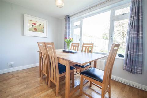 11 Chaplin Close, Chelmsford, CM2 8QW