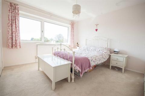 11 Chaplin Close, Chelmsford, CM2 8QW