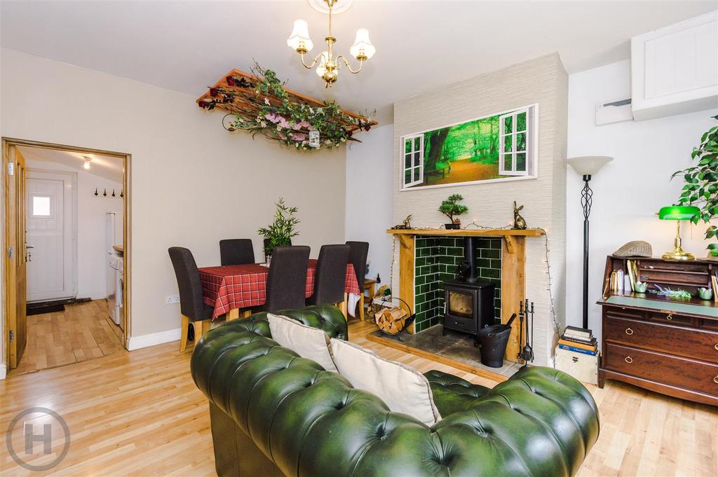 Woodlands Drive, Atherton, Manchester 2 bed semidetached house £275,000