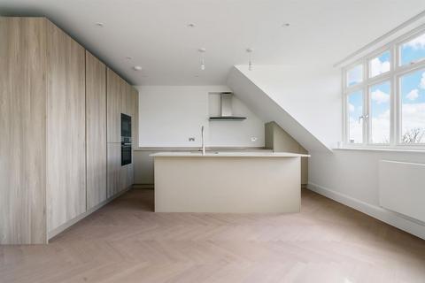 4 bedroom flat to rent, Maresfield Gardens, Hampstead, NW3