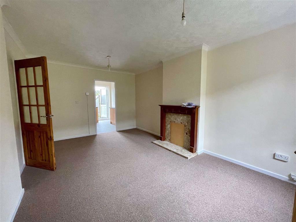 Cherryleas Drive, Leicester 2 bed apartment £695 pcm (£160 pw)