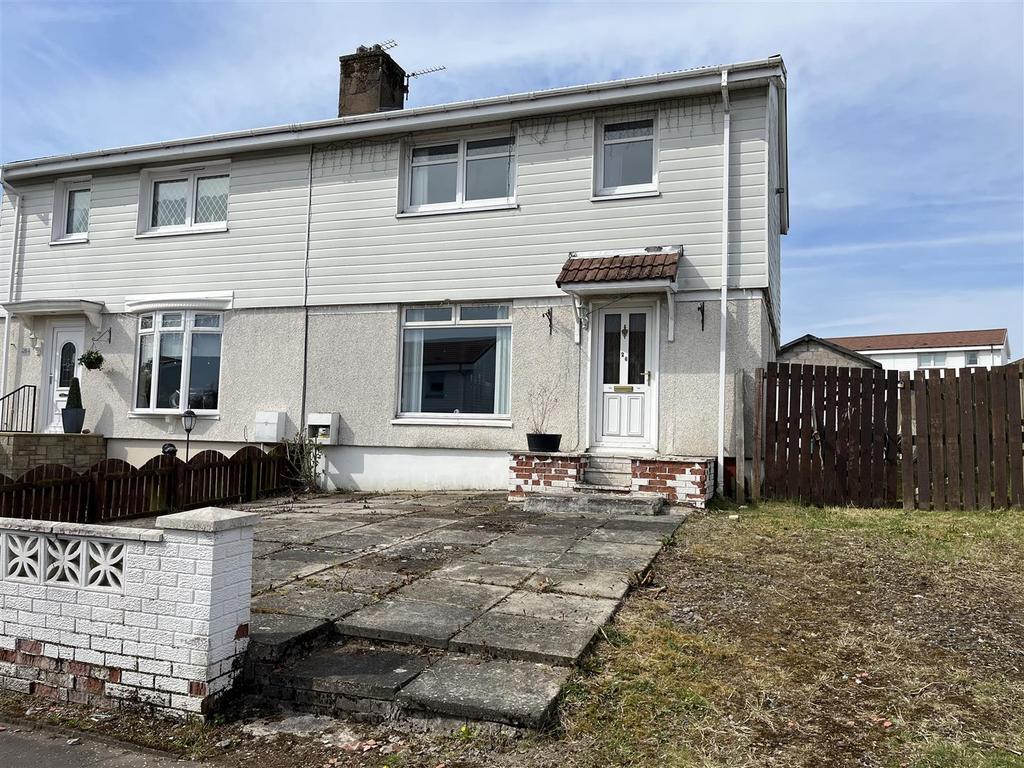 Kilmichael Avenue, Newmains, Wishaw 3 bed semidetached house £89,995