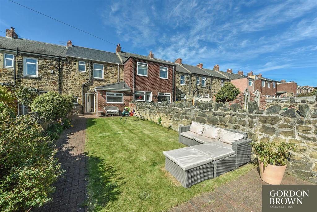 Sandy Lane, Eighton Banks 2 bed terraced house £185,000