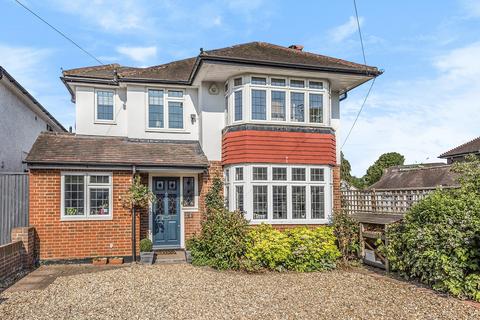 4 Ember Gardens, Thames Ditton, KT7 0LN