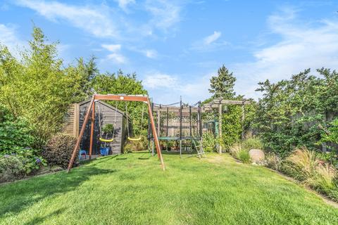 4 Ember Gardens, Thames Ditton, KT7 0LN