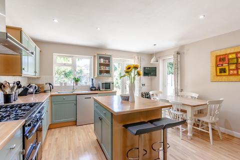 4 Ember Gardens, Thames Ditton, KT7 0LN