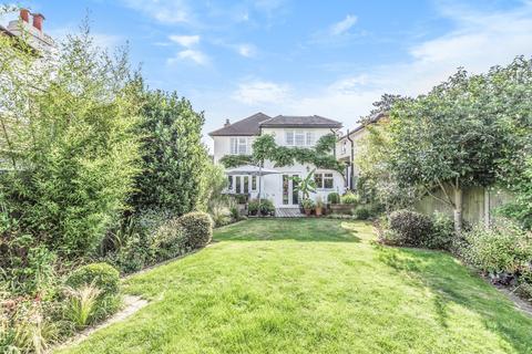 4 Ember Gardens, Thames Ditton, KT7 0LN